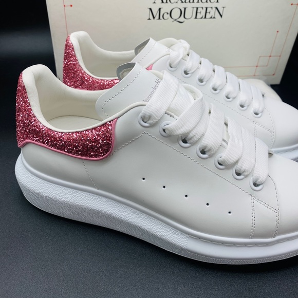 Alexander McQueen Women’s Oversized Leather Sneakers Size 9.5 NWB AUTHENTIC - Picture 3 of 8